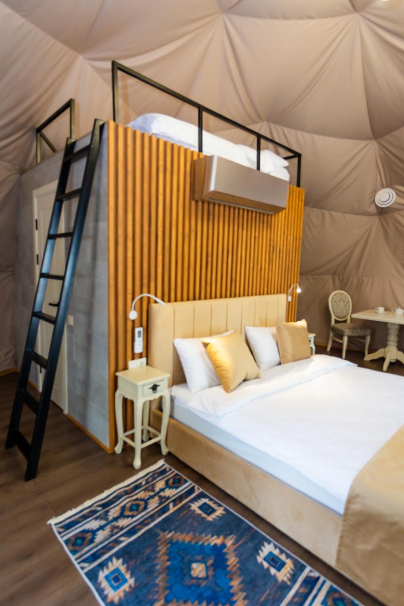 Moncastro Glamping *