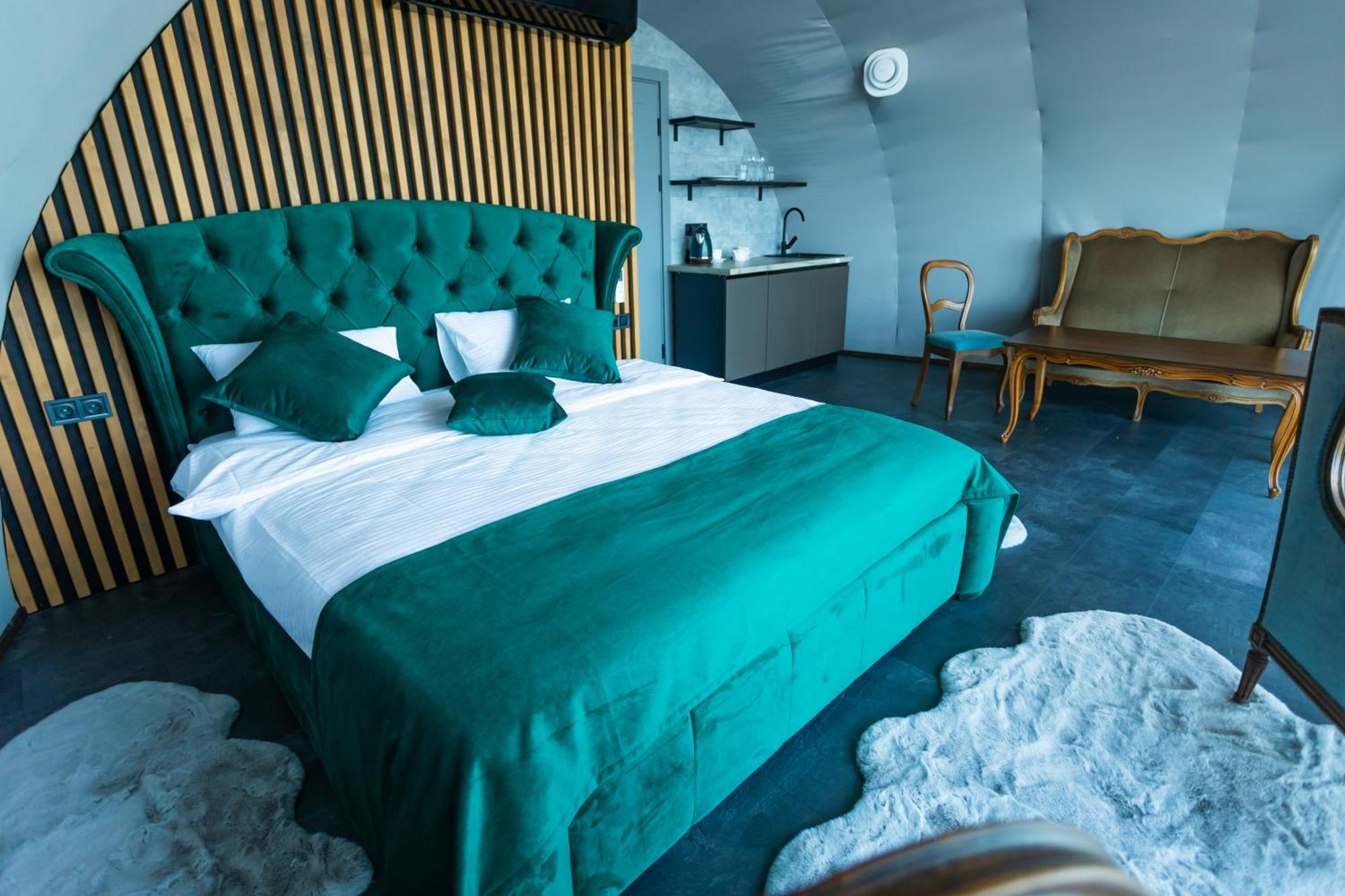 Moncastro Glamping *