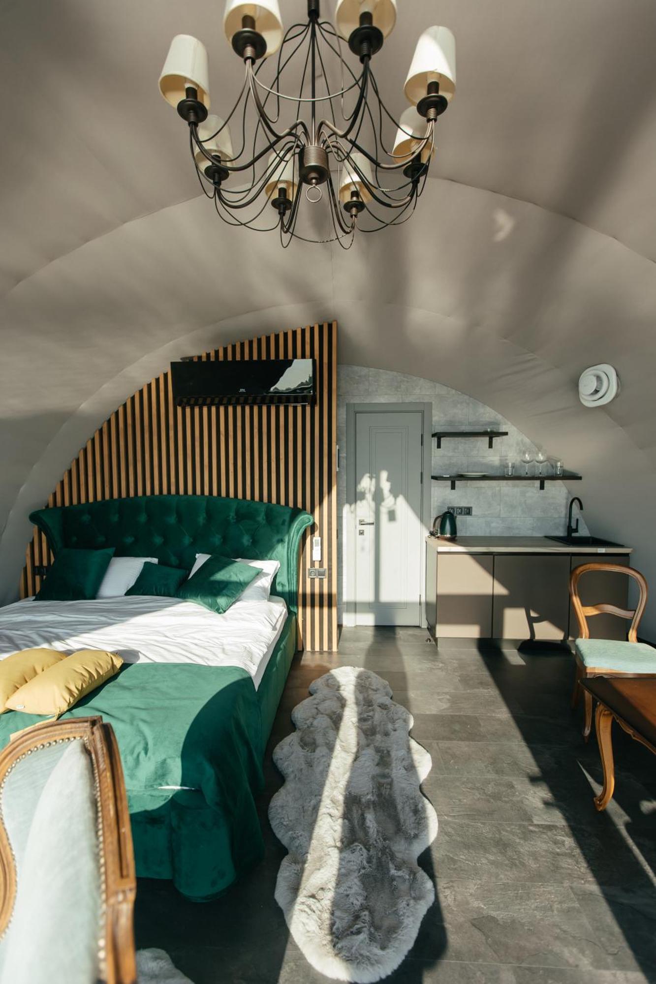 Luxury tent Moncastro Glamping Vylkove