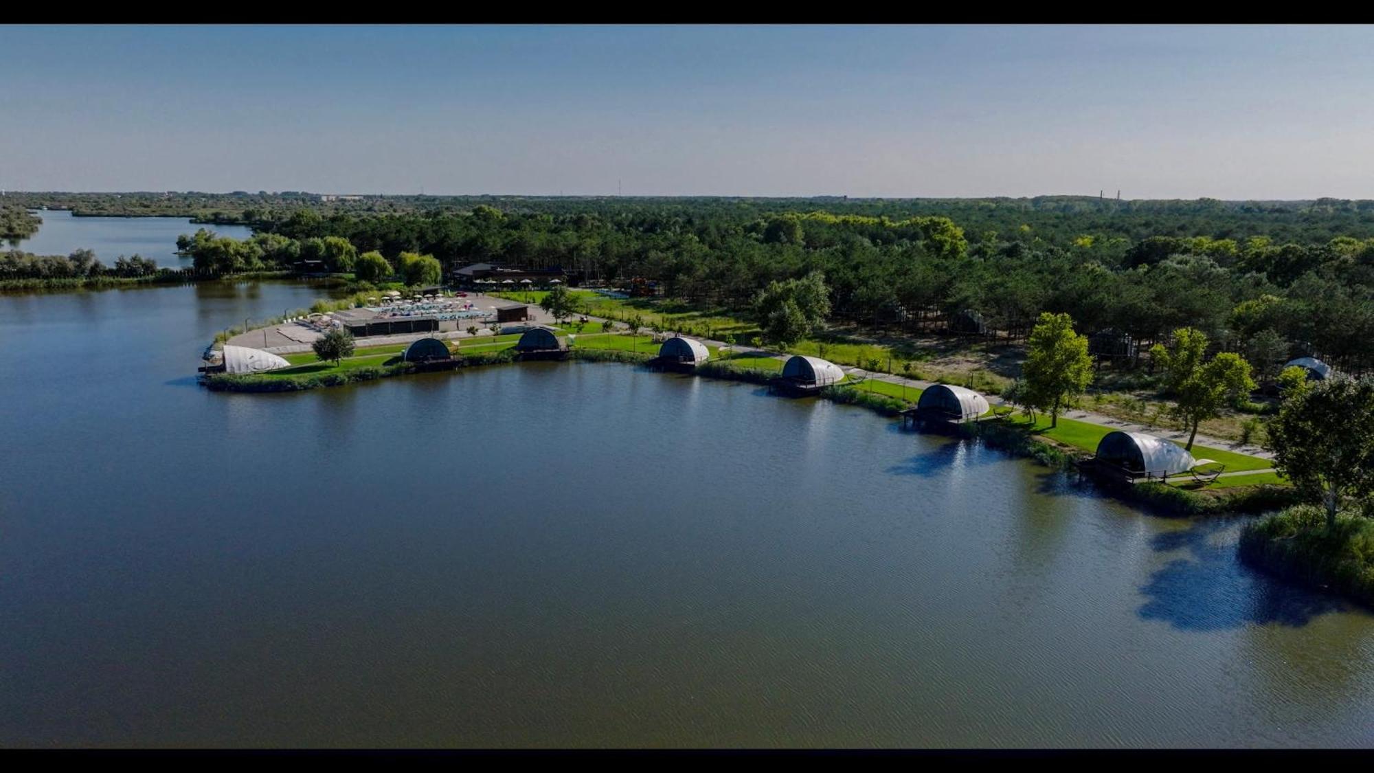 Luxury tent Moncastro Glamping *